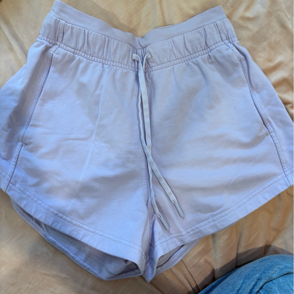 lululemon inner glow short